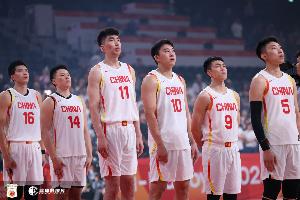 生死战在即！中国男篮再战日本，暴露问题提前解决，硬仗锻炼意志！