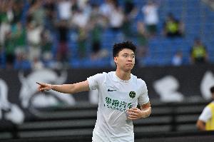 王钰栋排名全球第24，争议判罚成中超球员崛起焦点