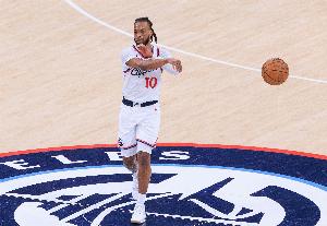 快船与马刺交易风波：加兰换福克斯，选秀权成争议焦点