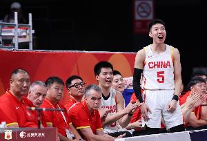 揭秘战术：中国男篮如何针对日本男篮二队的攻防转换？